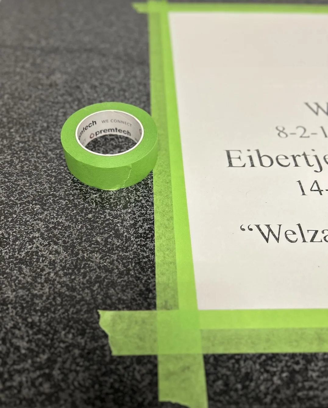 Maskering af forskellige overflader bliver en barneleg med vores multifunktionelle klæbende tape - Masking Tape Purple PQ, Masking Tape Green og Masking Tape Gold PQ